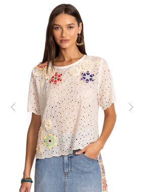 Johnny Was NYDIA Applique Top Cream Eyelet Short Sleeve Floral Embroidery Med